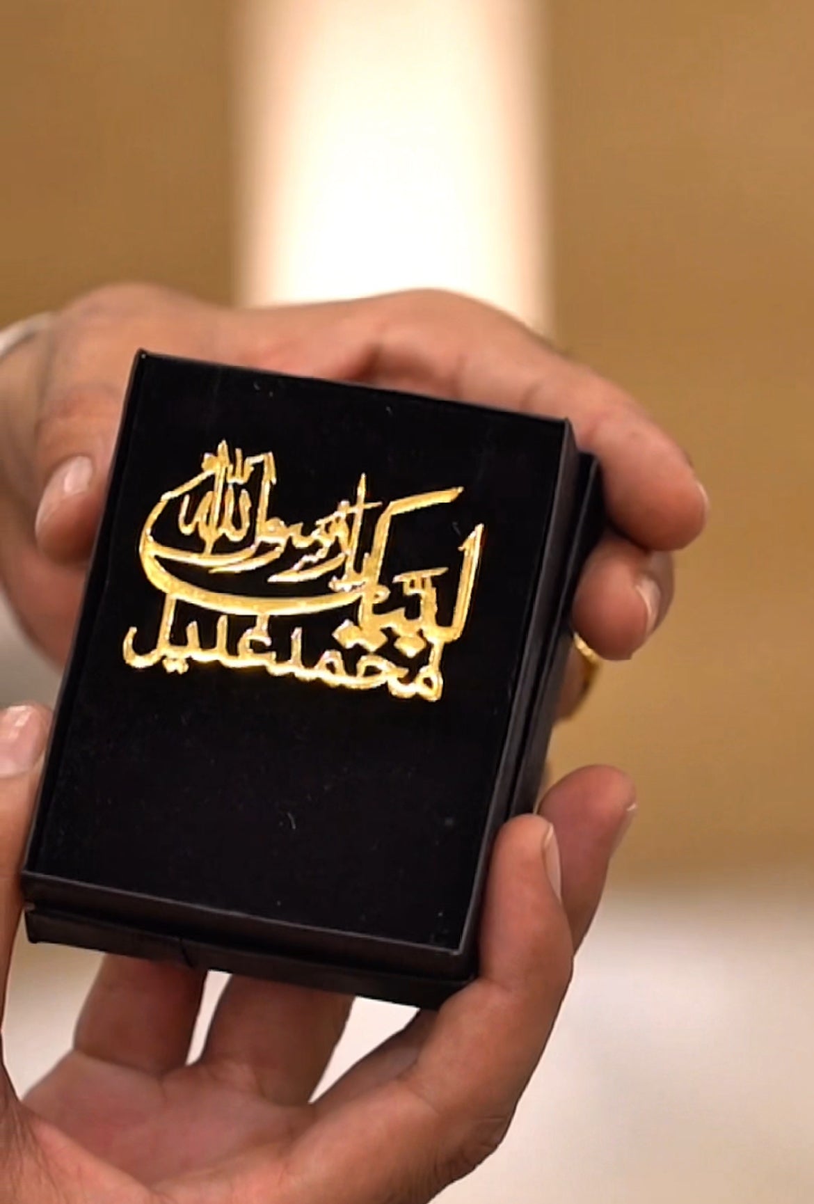 Labaik Coat Pin